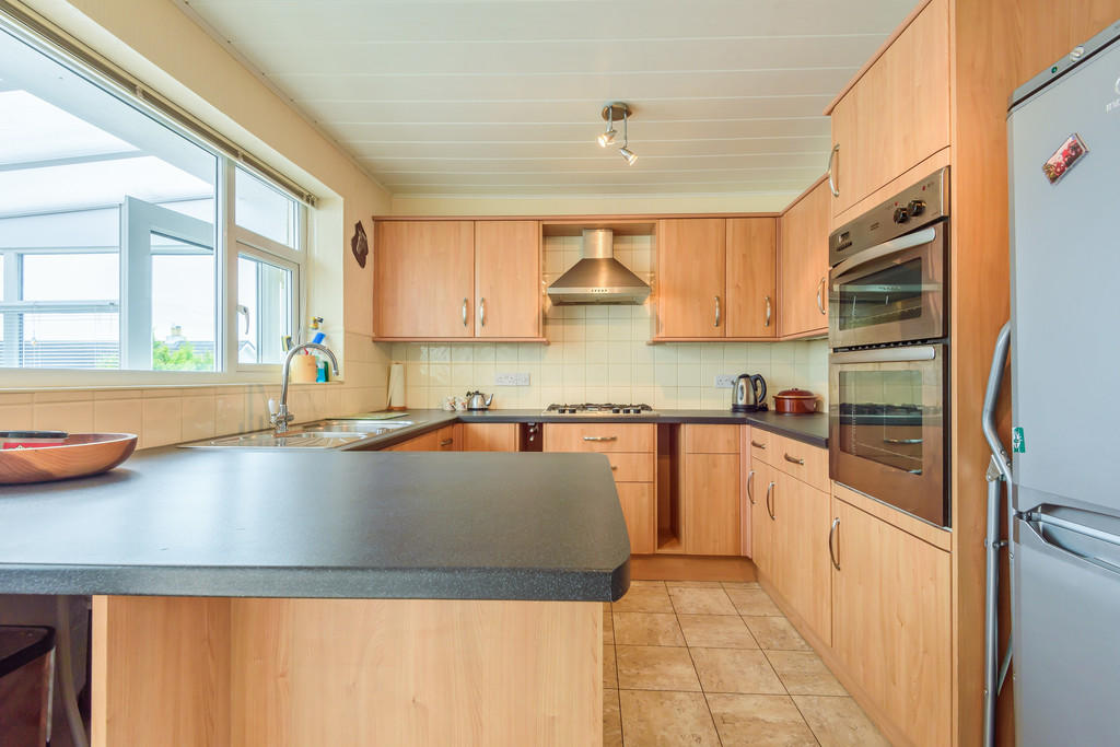 Fitted Kitchen