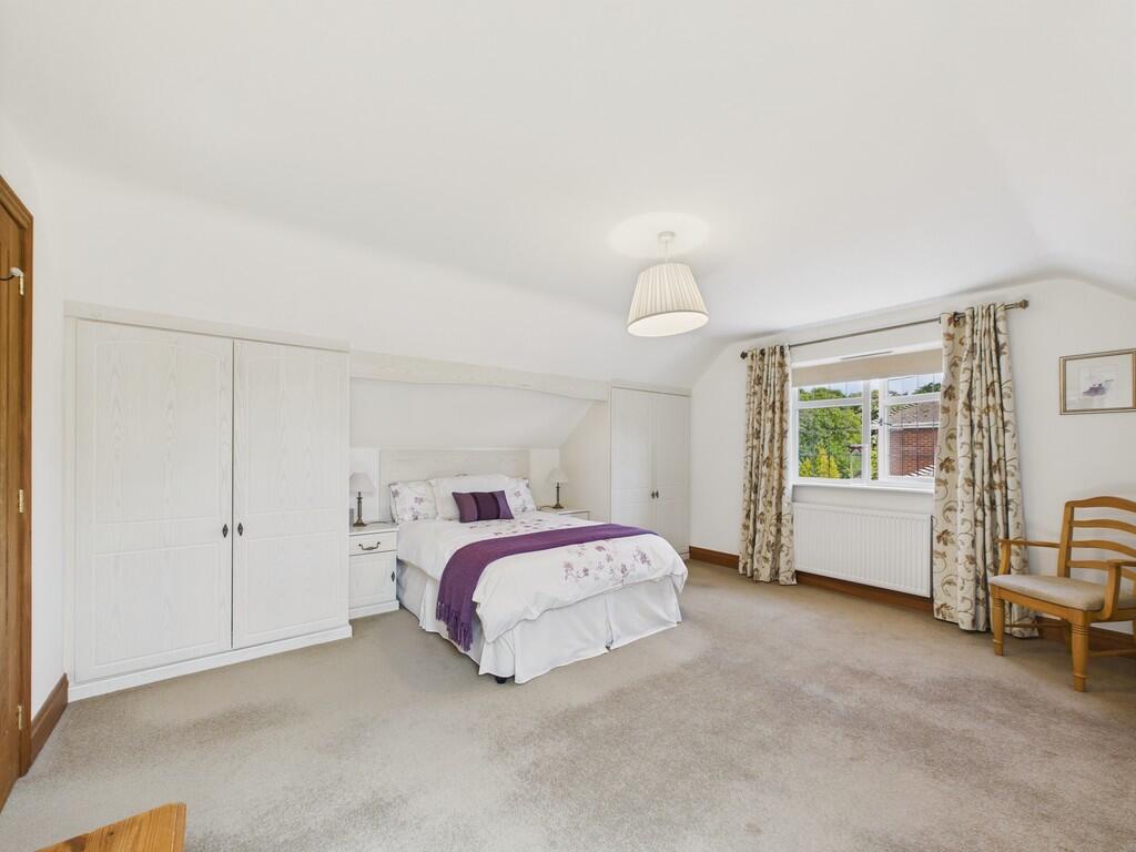 CAM04092G0-PR0079...