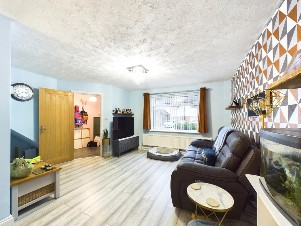 CAM02023G0-PR0122-STILL030