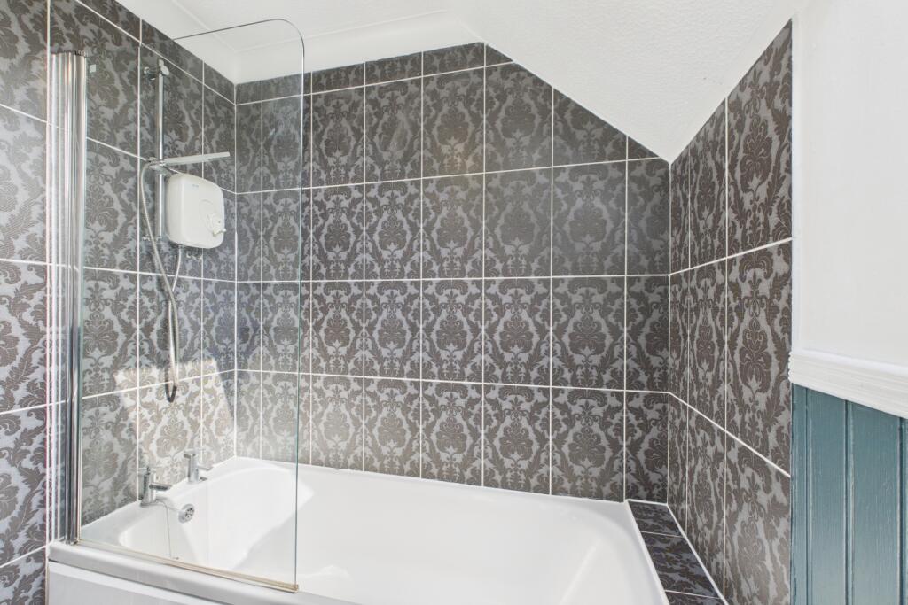 CAM04671G0-PR0081-STILL014