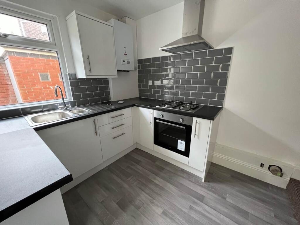 Kitchen (2)