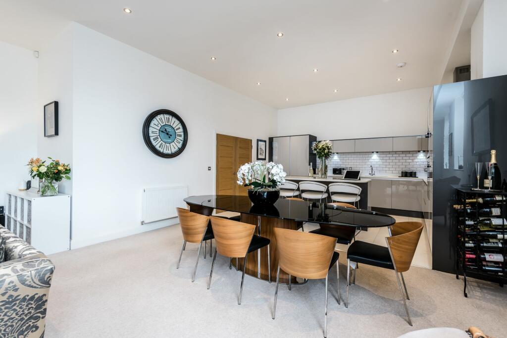 Kitchen/Dining