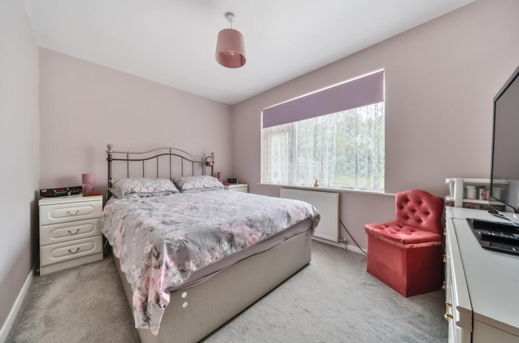 1289906-12-6824c35671f5d-ARW