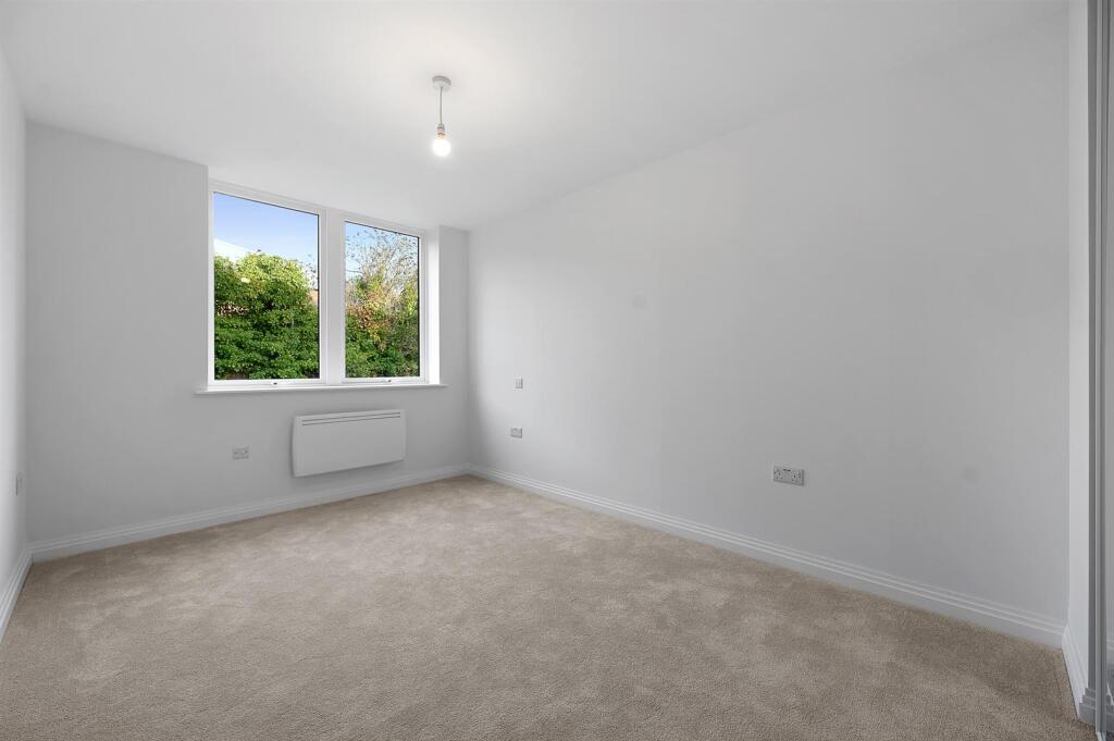 Master Bedroom.jpg