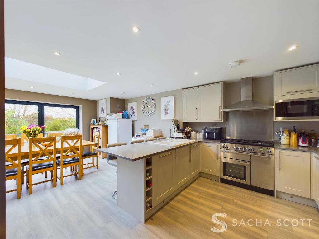 Kitchen / Breakfast / Diner