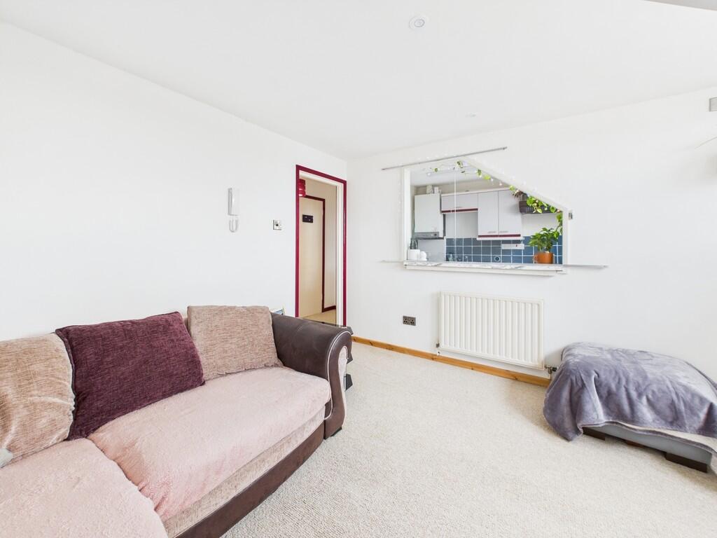 CAM03974G0-PR0113...