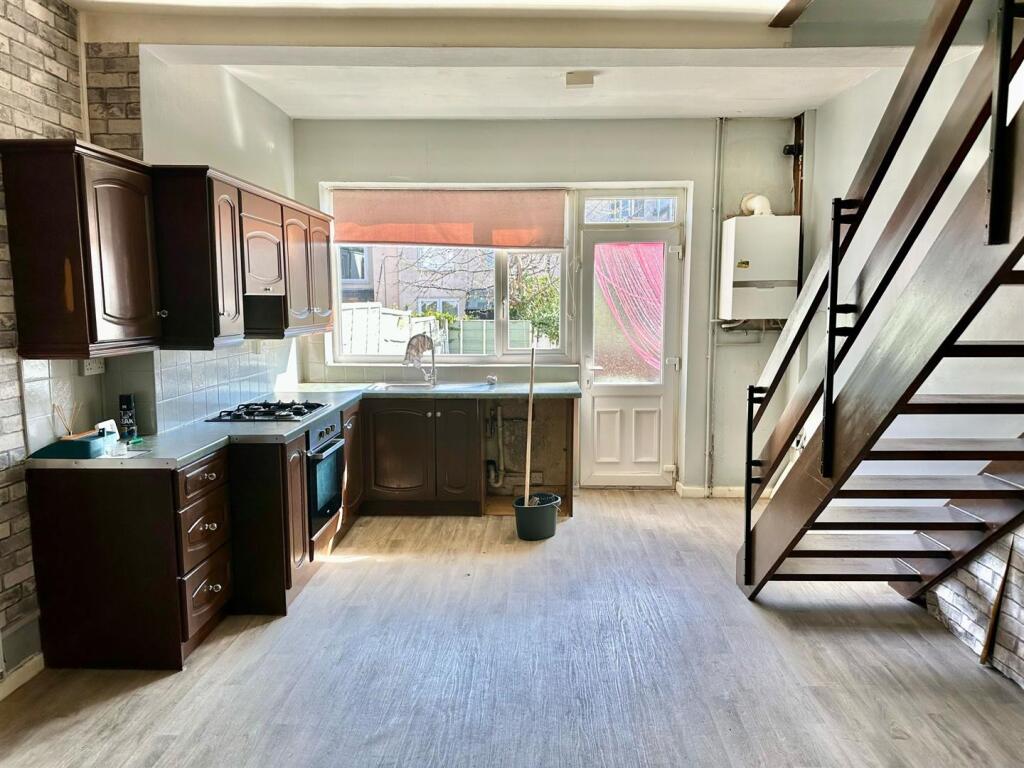 WhatsApp Image 2025-04-03 at 12.43.06_45e3fcc8.jpg