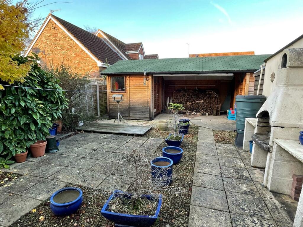 Garden,..jpg