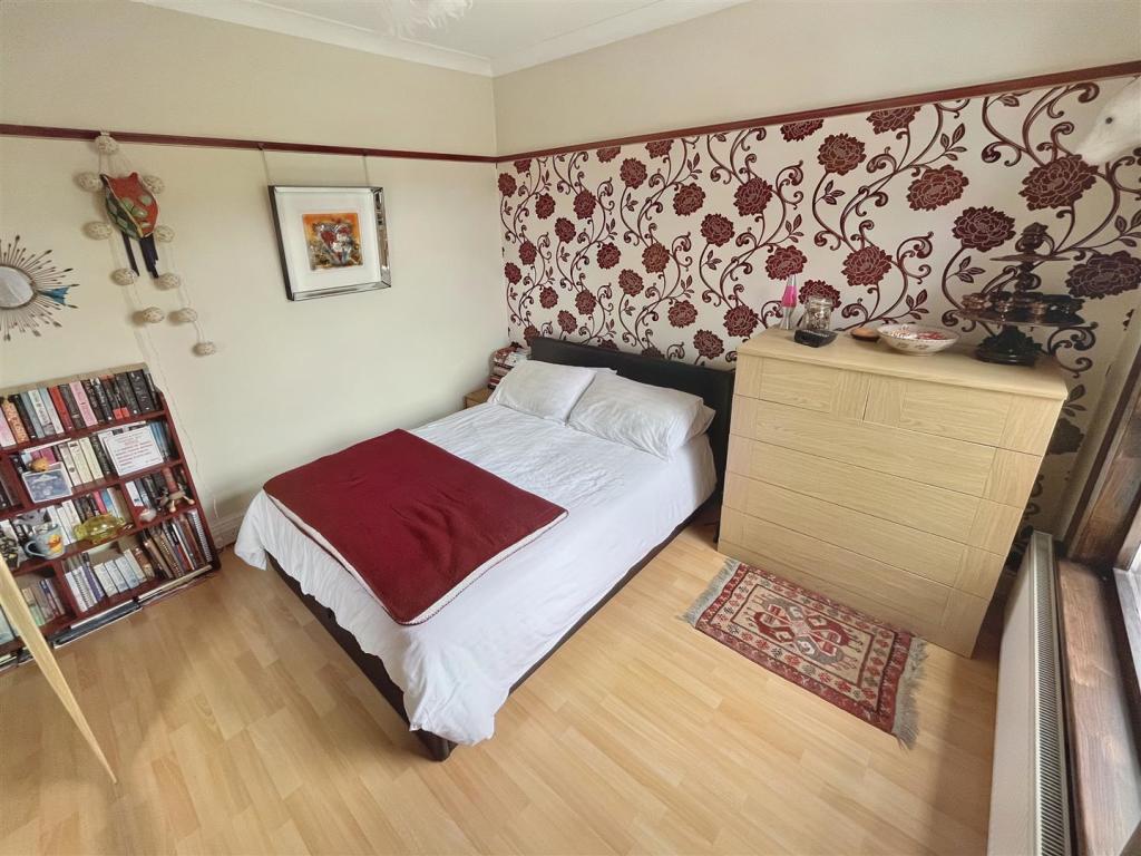 Bedroom 2 Aspect 2.jpg