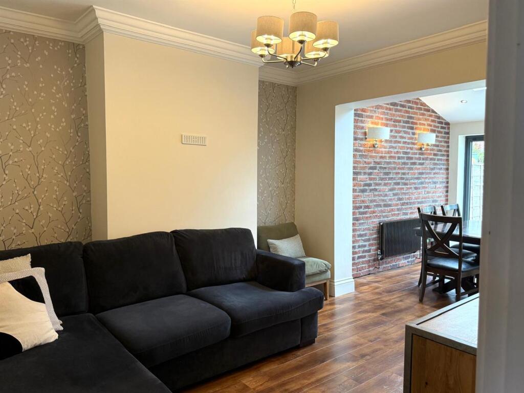 PHOTO-2025-08-21-20-23-40 (4).jpg