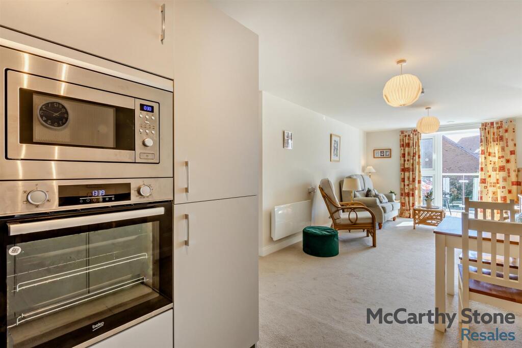 8664839-interior12-800.jpg