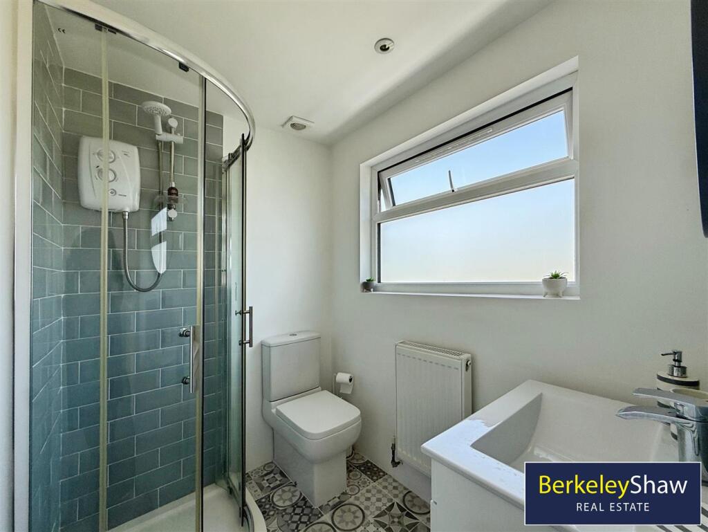 En suite shower room