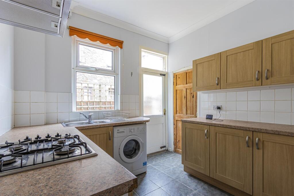 Newfoundland Road 118a-8.jpg