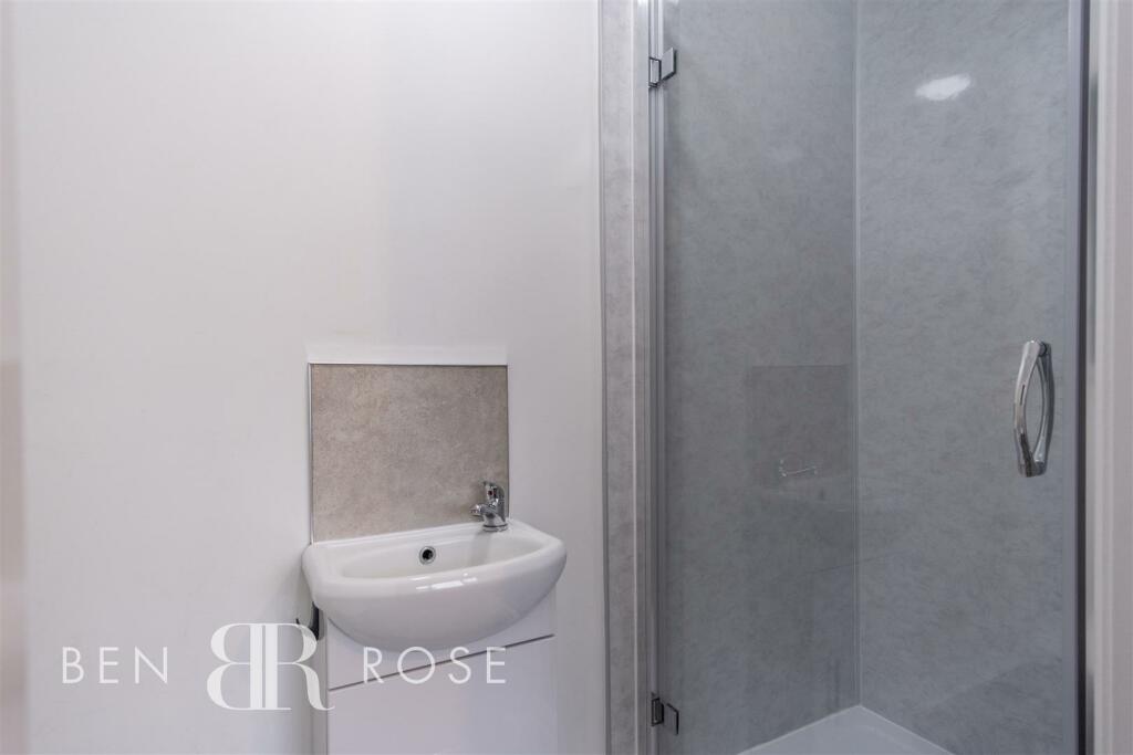 Bedroom Five Ensuite