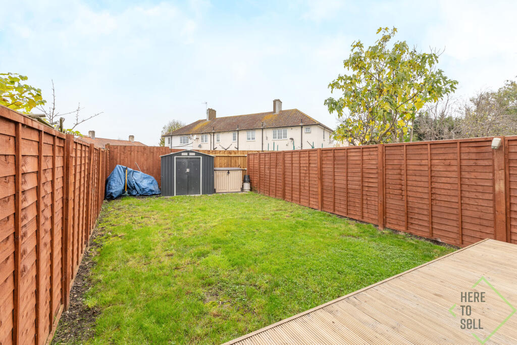 15 Flexmere Rd, London N17 7AU-16