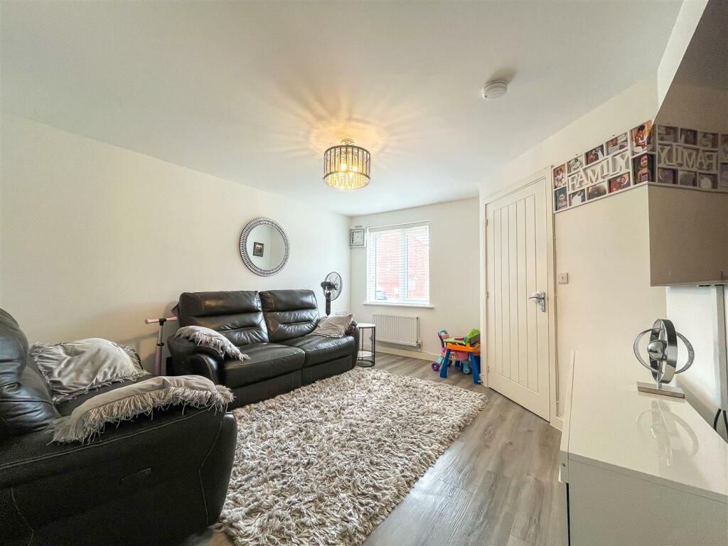 Derbyshire Drive, Northampton