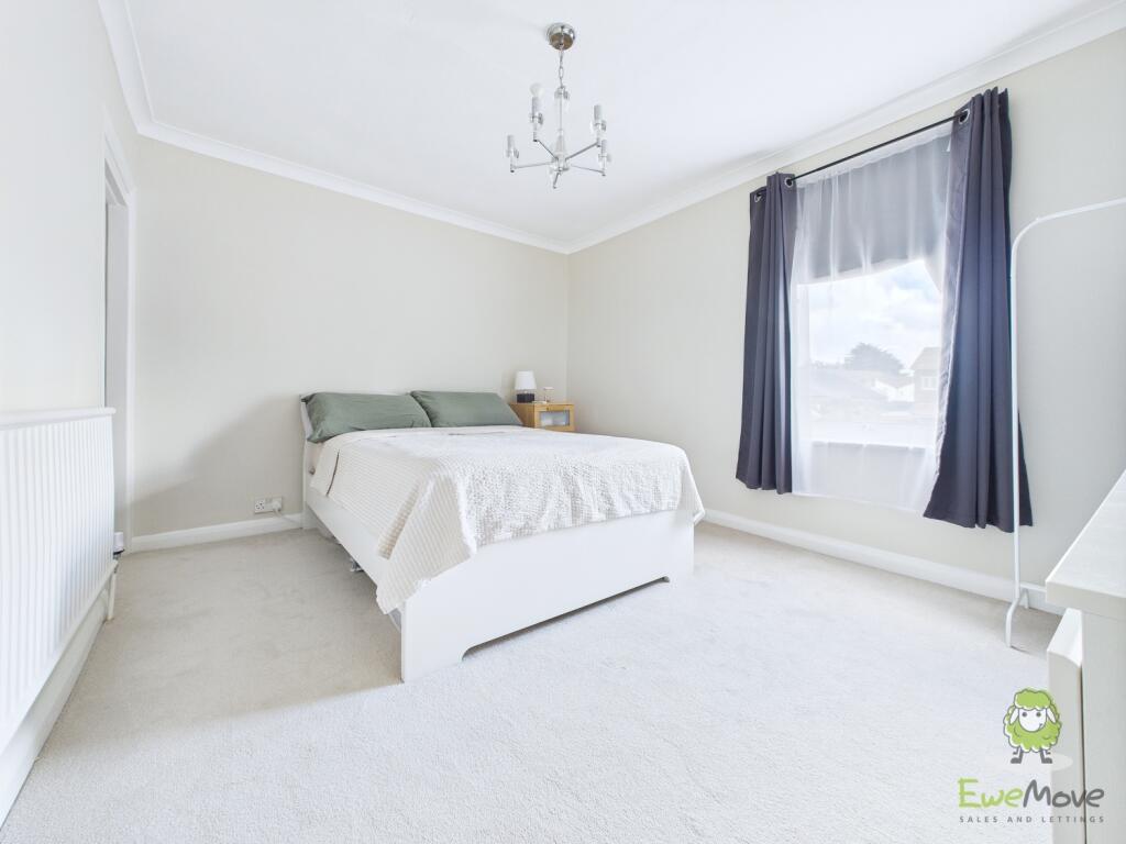 CAM01543G0-PR0145-STILL040