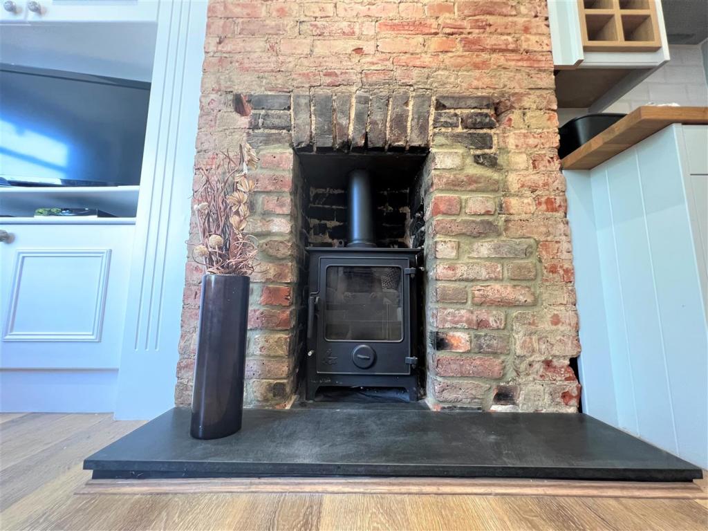 Log Burner.jpg