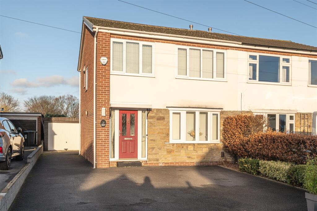 02 - 26D Saville Place WF14 0AH.jpg