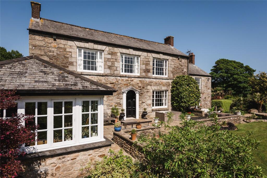 Trenarth Manor