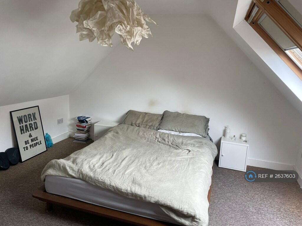 Bed 1