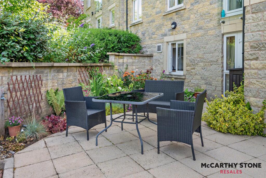 Blossom Court Gardens