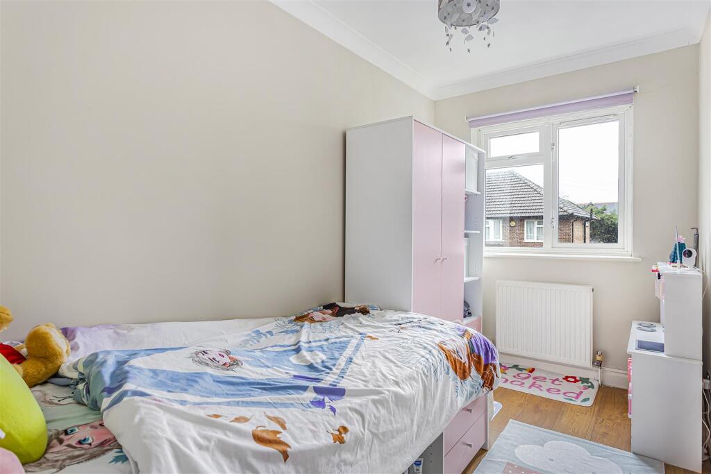 Bedroom 3 Wolsey Road.jpg