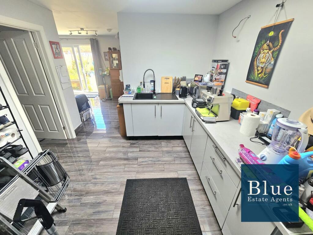 Outbuilding - Utility Area 
