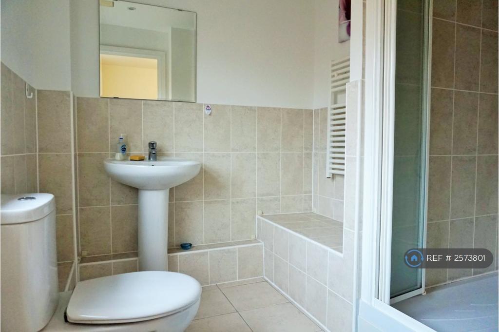 2nd En-Suite