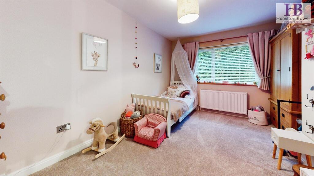 78613508-26-Bridle-Stile-Bedroom 204.jpg