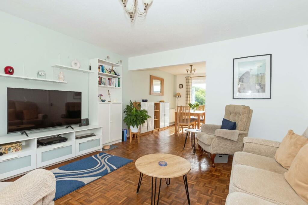 6 The Paddocks_7.JPG