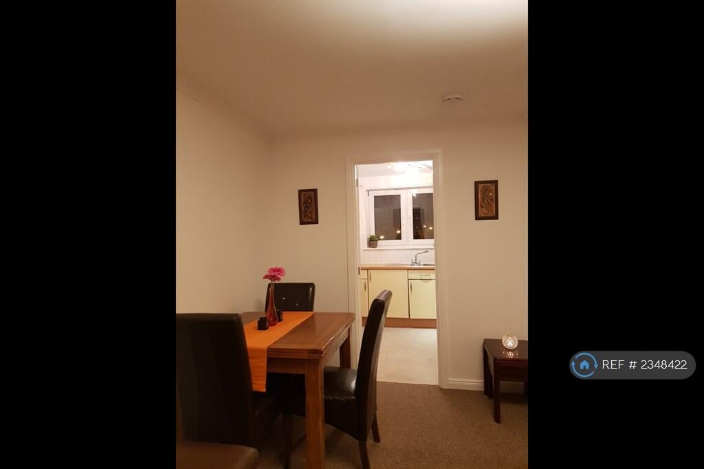 Lounge -Dining Table