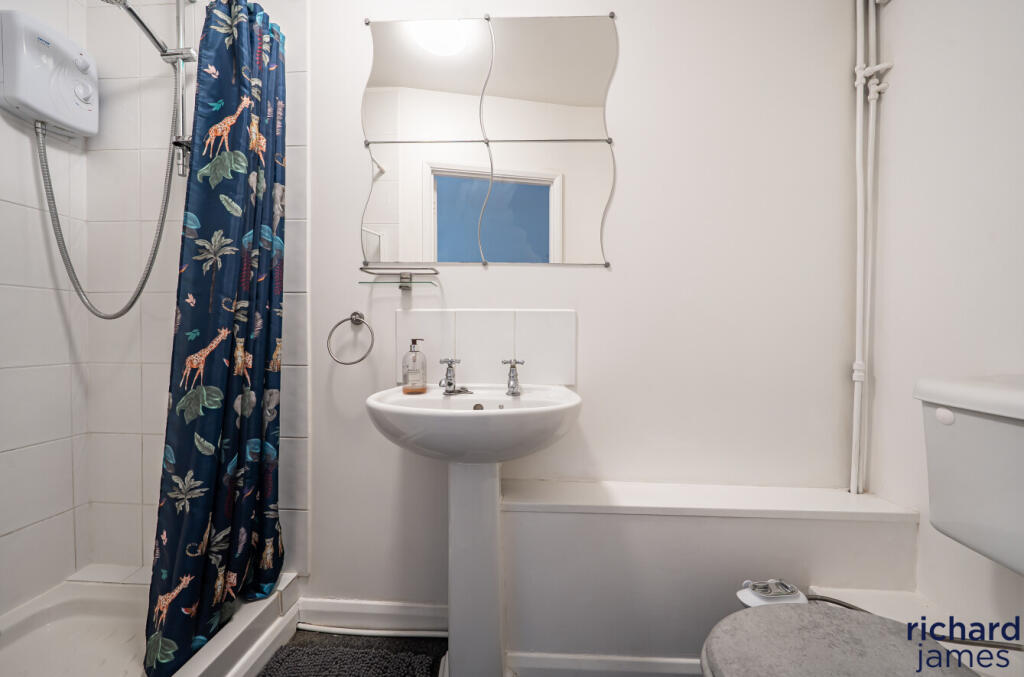 e09163c2d8cb4813a4feb5c232257424