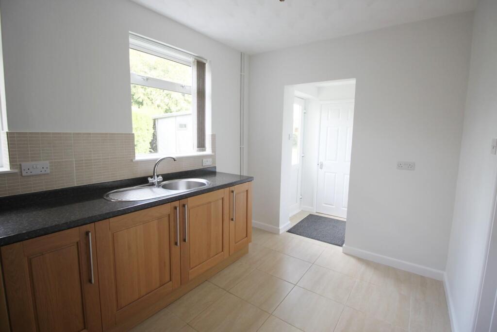 Kitchen 3 new.JPG
