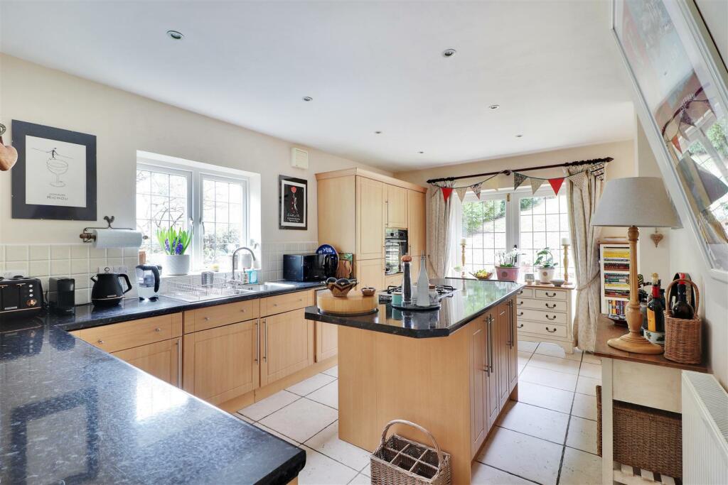 Kitchen.jpg