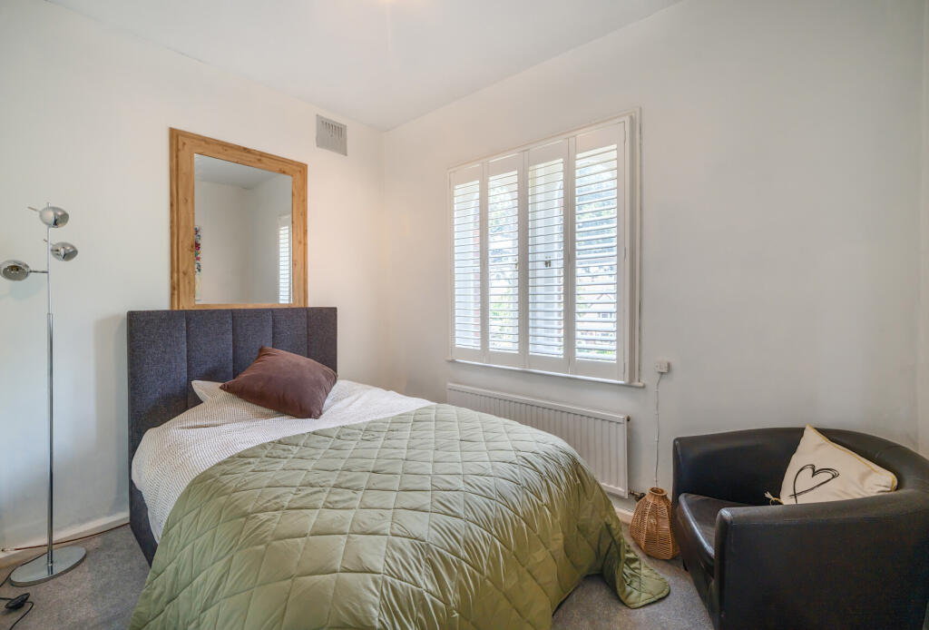 1300957-17-68375d...