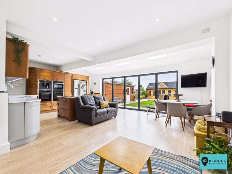 Kitchen/Diner/Family Room