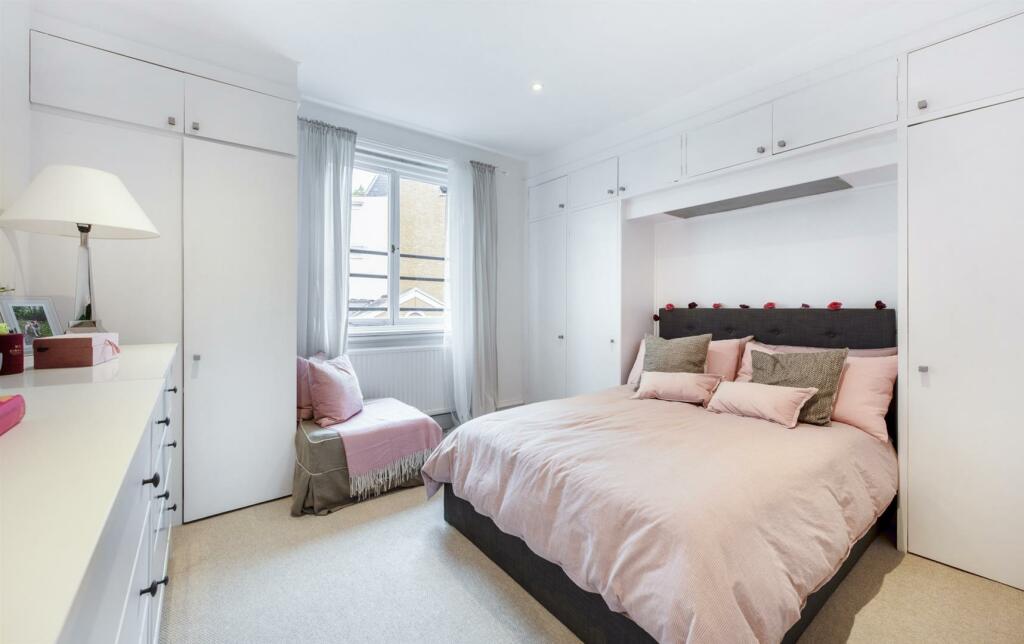 Stanhope Mews West 17C-5-2. Low Res.jpg
