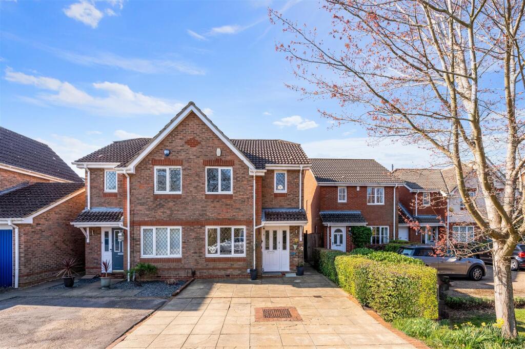 GALEN CLOSE  (16).jpg