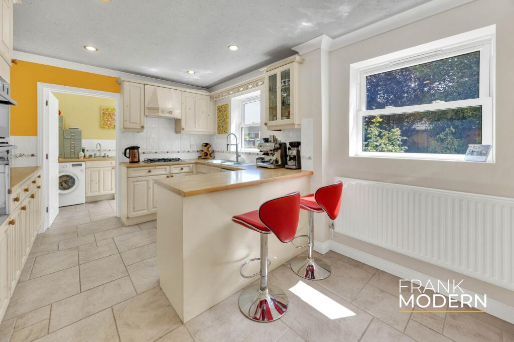 Kitchen / Breakfast Nook