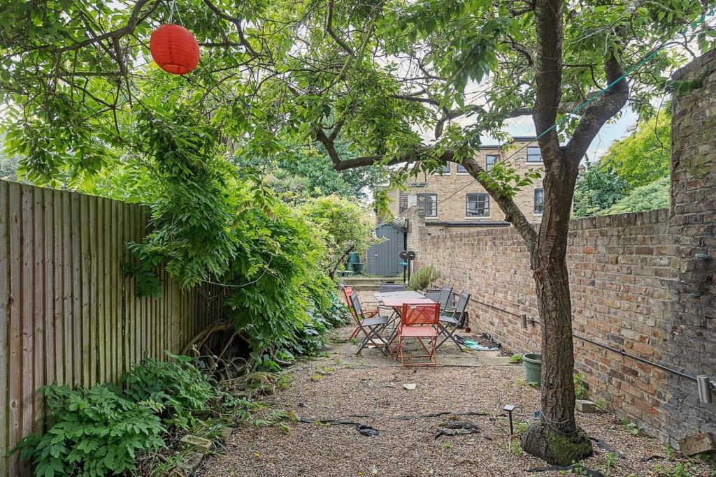 Garden (2).jpg
