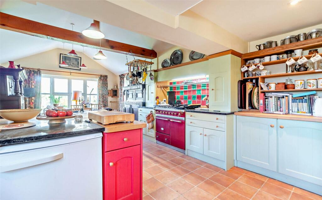 Kitchen/Breakfast Rm