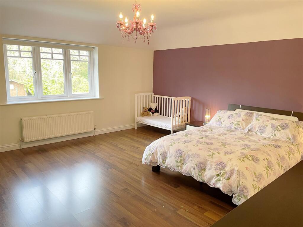 Bed 2a.JPG