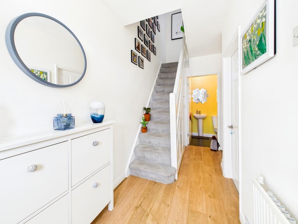 CAM05192G0-PR0043-STILL009