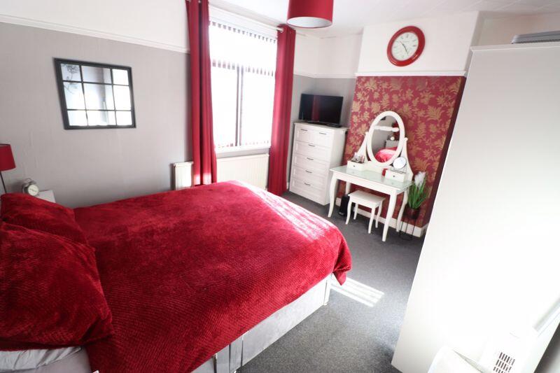 FRONT BEDROOM