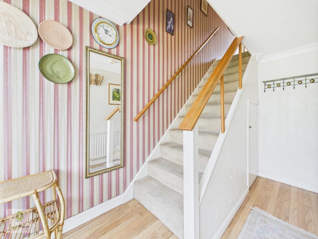 CAM02308G0-PR0160-STILL011