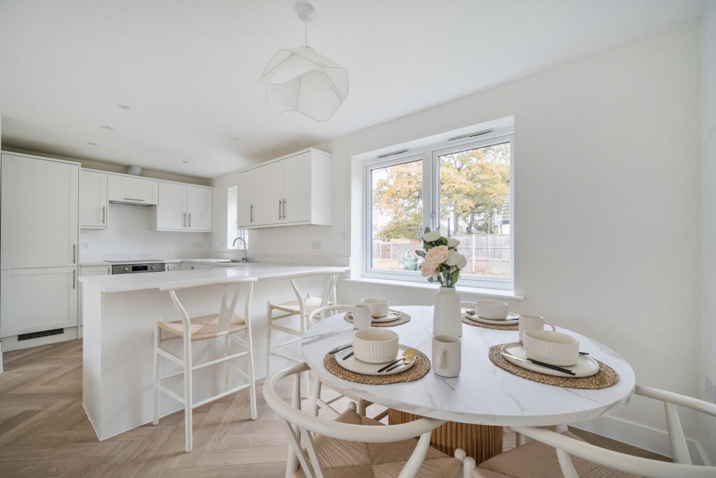 1380231-7-6911e3d...