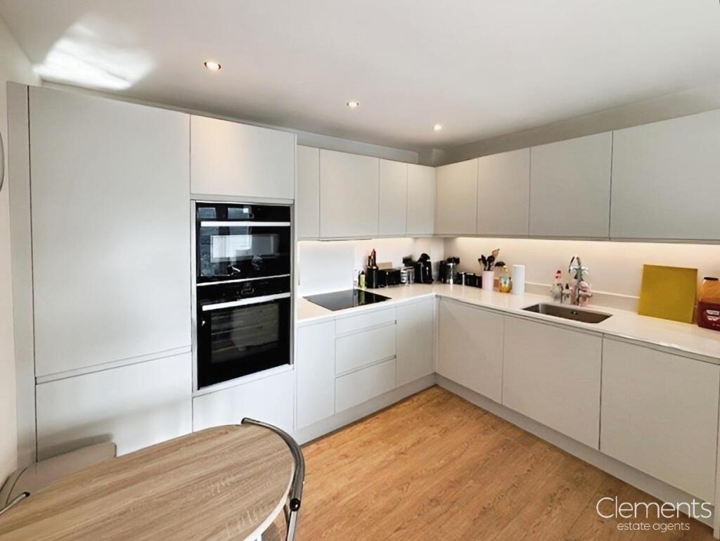 09cb42ac-Kitchen 204.jpg
