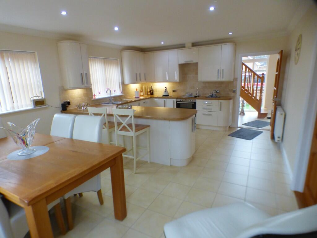 Kitchen/Dining