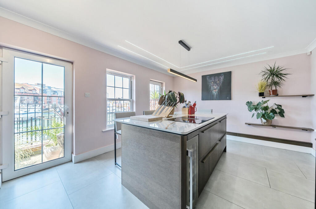 29-6823620a98866-...